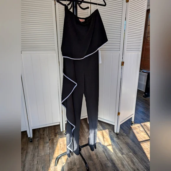 Karen t designs new with tags black jumpsuit. Small . - Picture 1 of 4